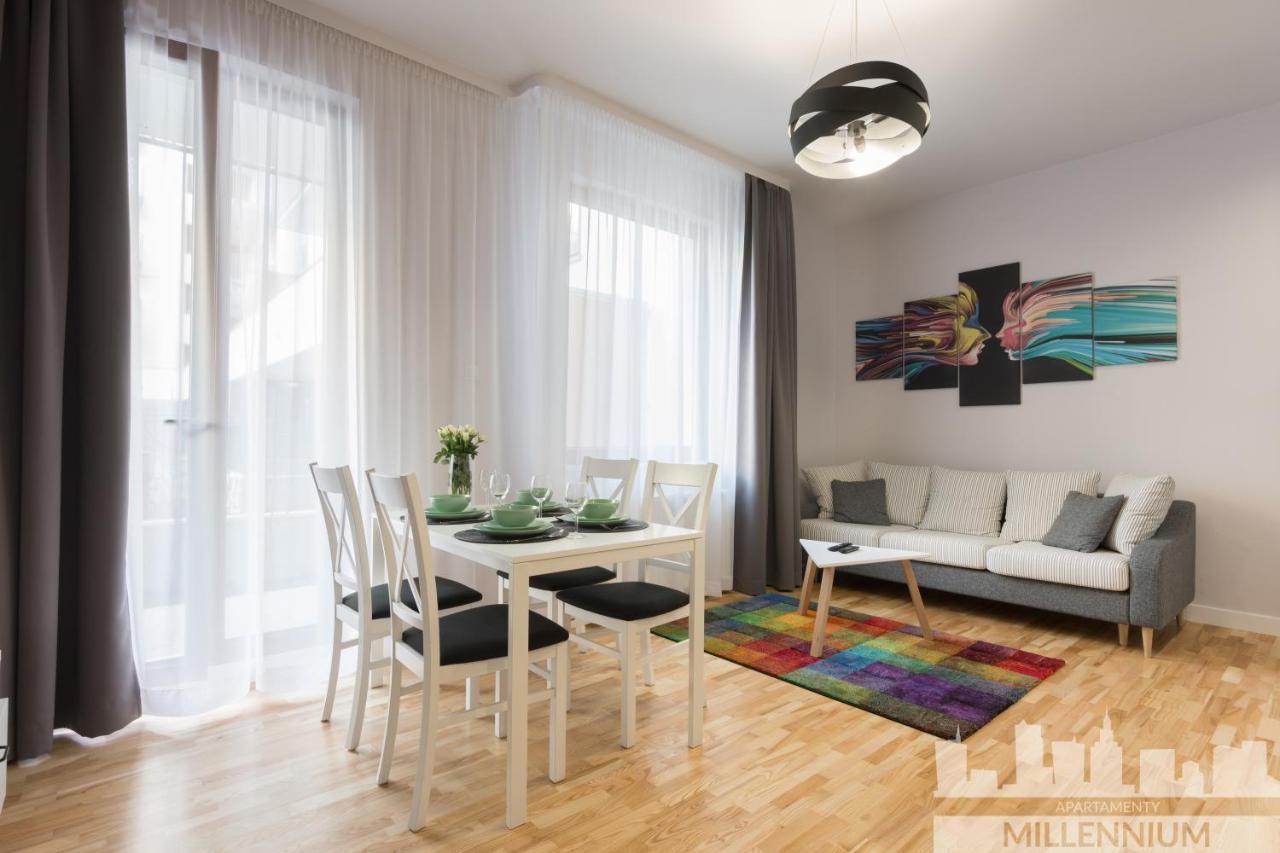 Millennium Awangarda Grey Apartment Варшава Екстериор снимка