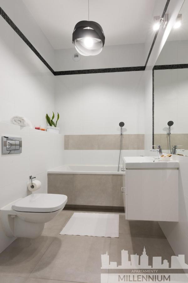 Millennium Awangarda Grey Apartment Варшава Екстериор снимка